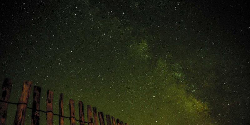 枢纽定乾坤：现代物流运输枢纽选址模型如何重塑区域经济格局